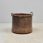 646173 Copper cauldron